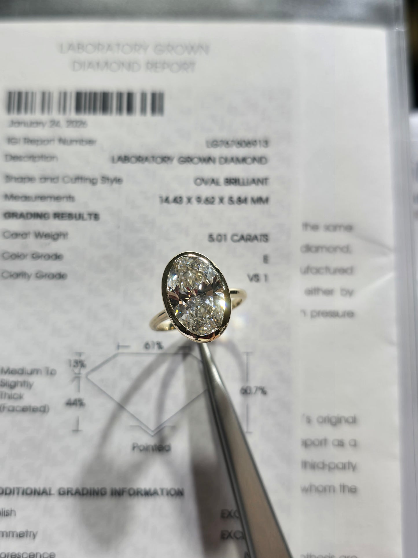 Bezel Oval rings 💍 5 Carat Oval E/VS1 💎 IGI Labgrown Diamond