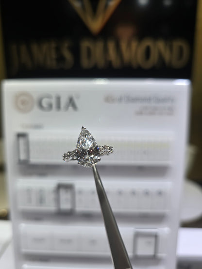 Pear Rings 💍 Center 4.79 Carat F/VS2 💎 IGI Labgrow Diamomd