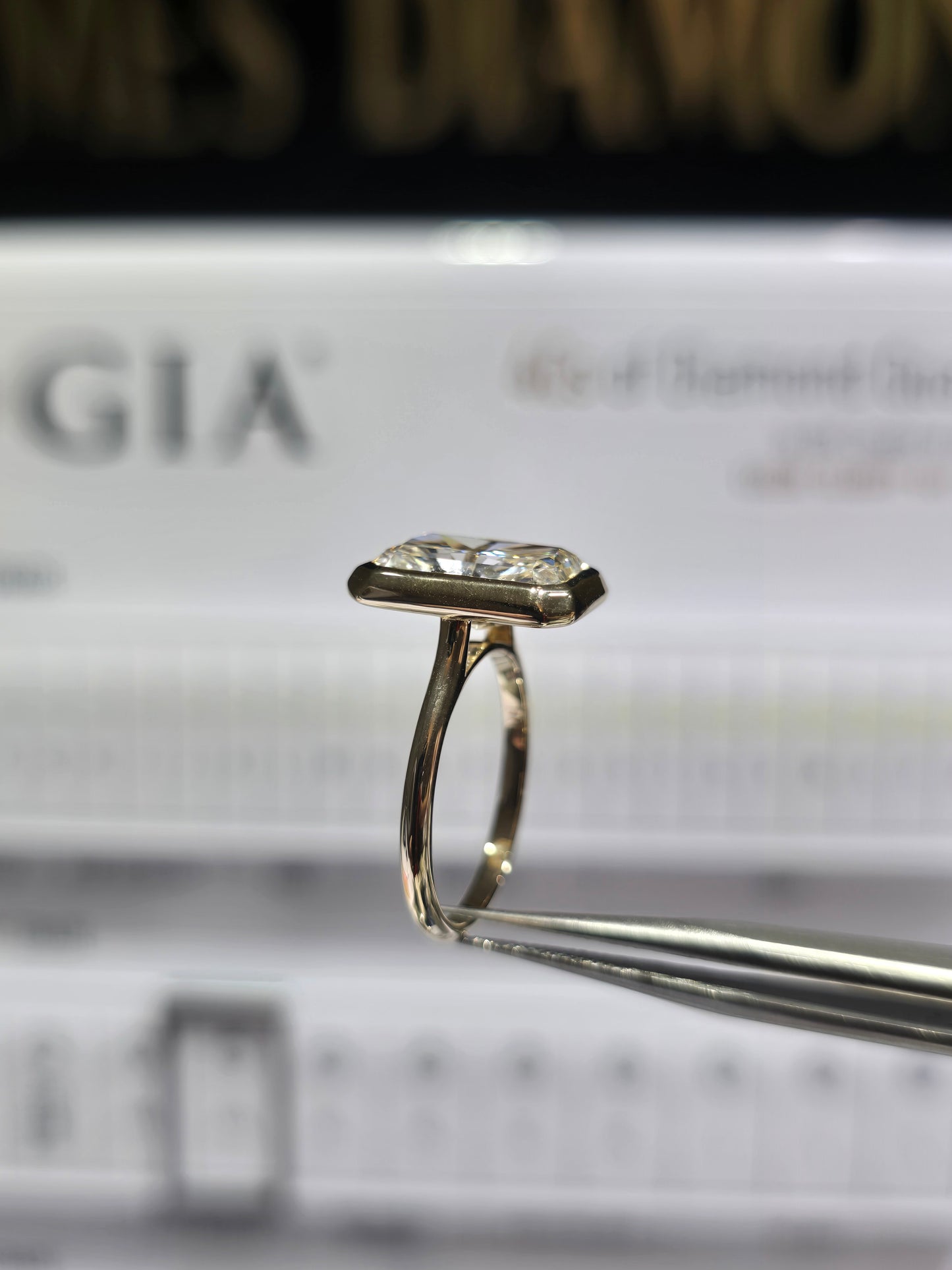 Bezel Radiant rings 💍 5 Carat E/VS1 💎 IGI Labgrown Diamond
