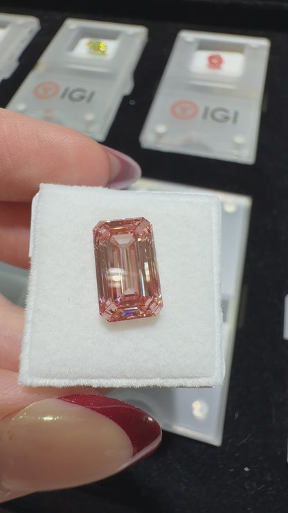 5.01ct Emerald Cut Lab Grown Diamond – Fancy Intense Pink, VS1, IGI Certified